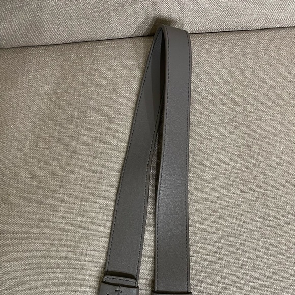 Pre loved grey leather Furla handbag - Picture 15 of 16